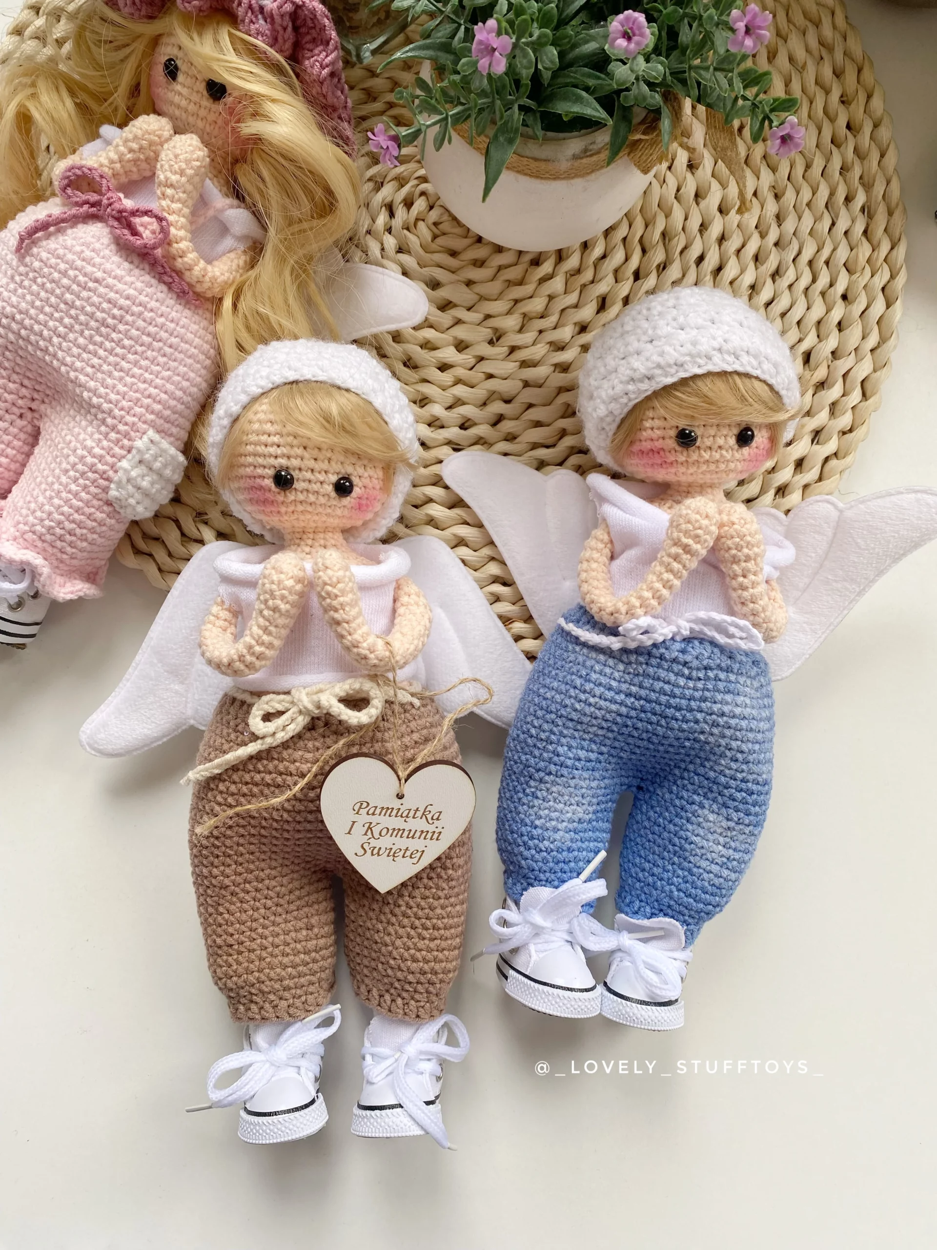 Aniołek ze skrzydełkami – wzór szydełkowy z filmami – po polsku i angielsku - obrazek 5